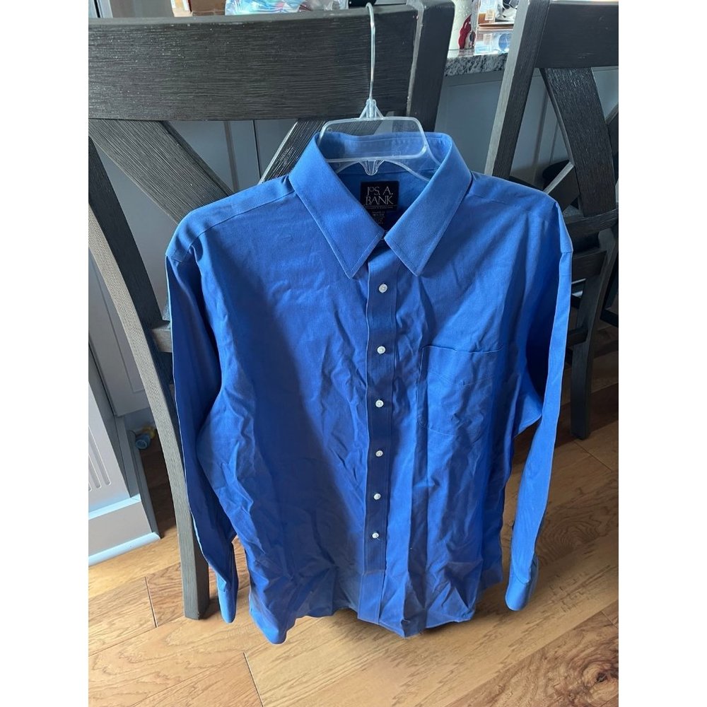 Men’s Jos a bank button up